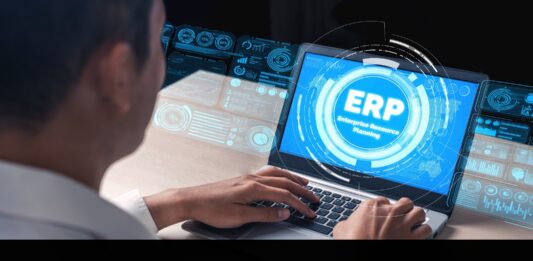 Maximice la eficiencia de su empresa con un ERP personalizado: Estos son los 15 beneficios que lo harán rentable
